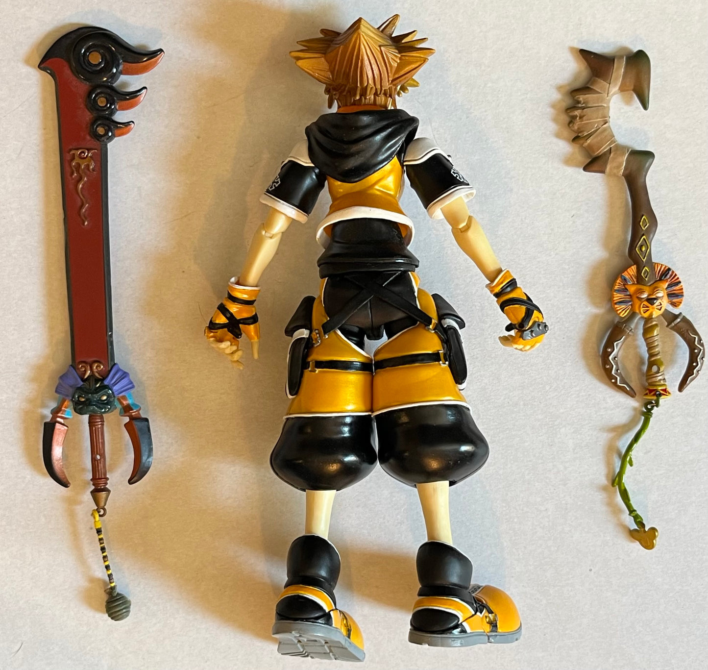 Play Arts Kingdom Hearts II Master Form Sora Figure (Used)